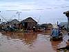 8-17 064 Floating houses at Cao Doc, Mekong Delta.jpg